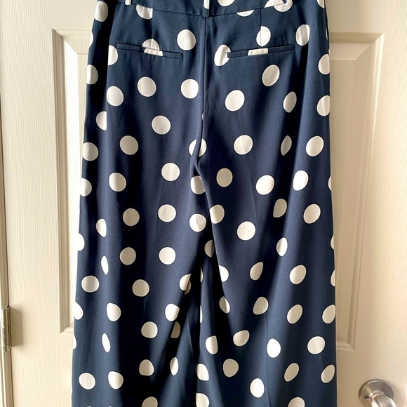 Polka dot Capri pants - Picture 2 of 10
